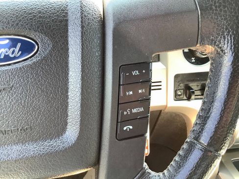 Used 2014 Ford F150 FX4 w/ Equipment Group 402A Luxury AWD/4WD image 54