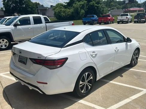 Used 2022 Nissan Sentra SV image 5
