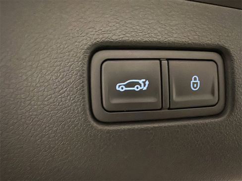 Certified 2025 Genesis GV70 3.5T Sport image 20