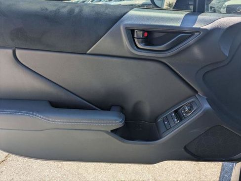 Used 2023 Toyota GR86 Premium w/ ALL Weather Mat Package (TMS) RWD image 10