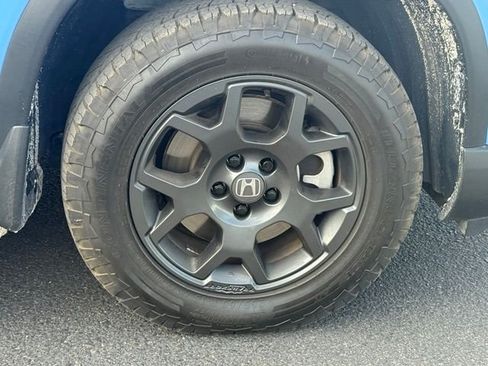 Used 2025 Honda Pilot TrailSport image 29