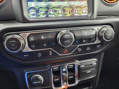 Used 2021 Jeep Gladiator Mojave image 42