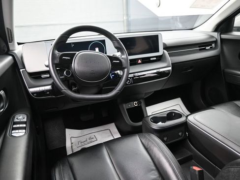 Used 2024 Hyundai Ioniq 5 SE RWD image 27