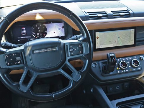 Used 2023 Land Rover Defender 110 X-Dynamic SE image 13