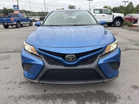 Used 2019 Toyota Camry SE w/ Audio Package FWD image 2