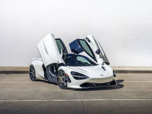 Used 2018 McLaren 720S Performance RWD image 5