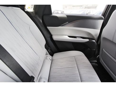 New 2027 Cadillac Lyriq Sport AWD/4WD image 11
