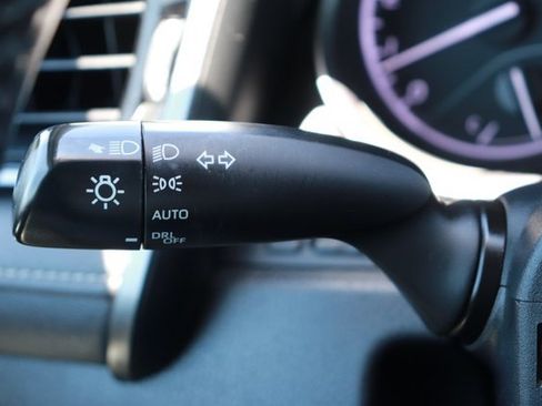 Used 2023 Toyota Camry SE FWD image 22