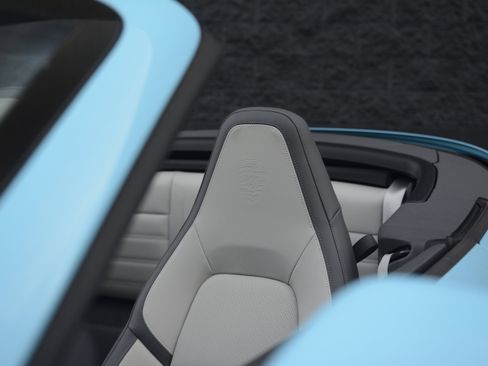Certified 2025 Porsche 911 Carrera RWD image 16