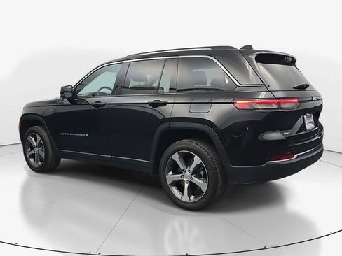 Used 2023 Jeep Grand Cherokee 4xe w/ Luxury Tech Group II image 7