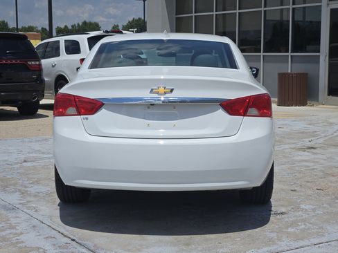 Used 2019 Chevrolet Impala LS FWD image 6