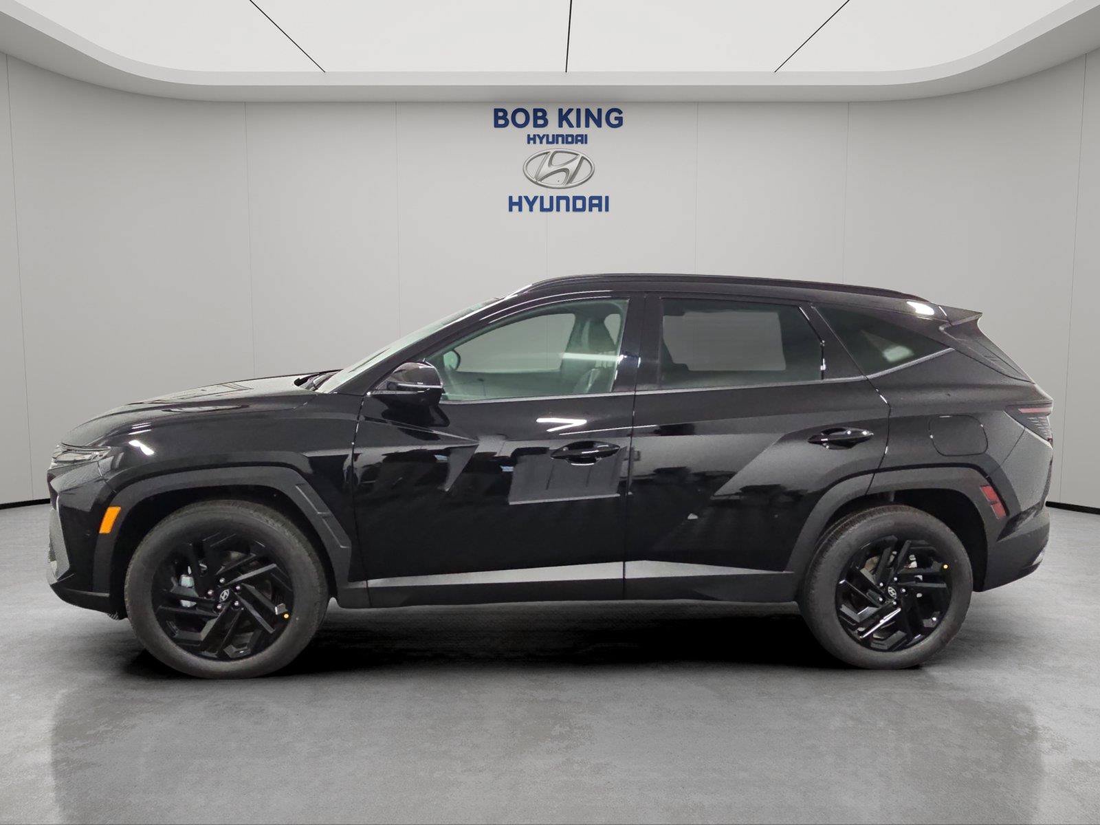 New 2026 Hyundai Tucson Limited AWD/4WD image 2