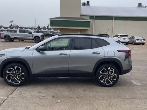 Used 2025 Chevrolet Trax RS w/ Driver Confidence Package image 5