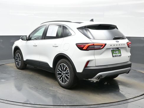 Used 2025 Ford Escape SE FWD image 6