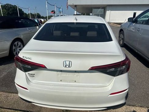 Used 2022 Honda Civic EX image 5