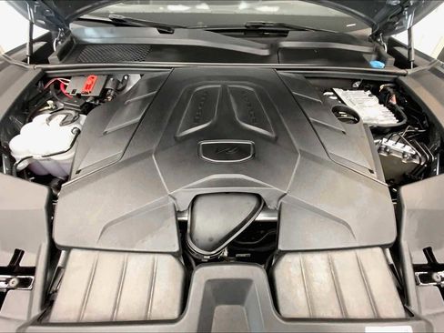 Used 2024 Porsche Cayenne image 49