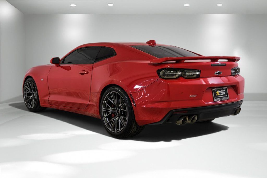 Used 2023 Chevrolet Camaro SS RWD image 9