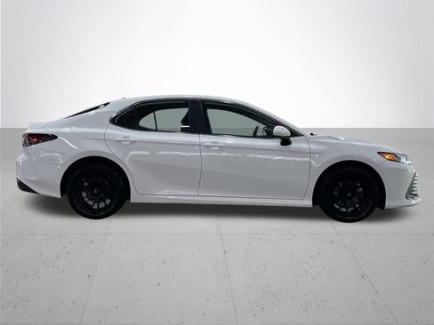 Used 2023 Toyota Camry LE FWD image 9