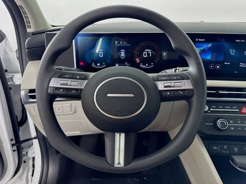 New 2026 Hyundai Tucson SE image 15