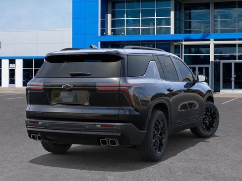 New 2026 Chevrolet Traverse LT w/ Midnight/Sport Edition image 4