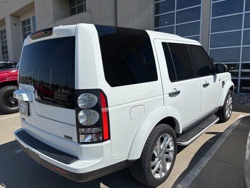 Used 2016 Land Rover LR4 HSE Silver Edition image 3