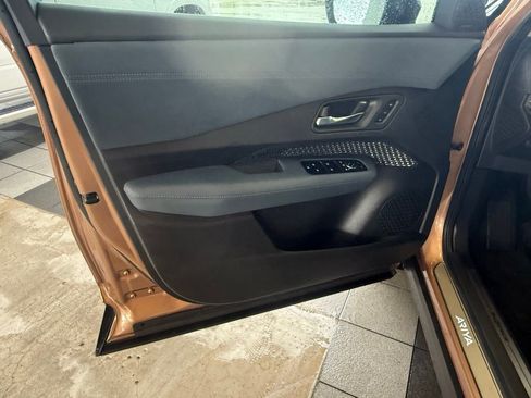 Used 2025 Nissan Ariya Platinum image 27