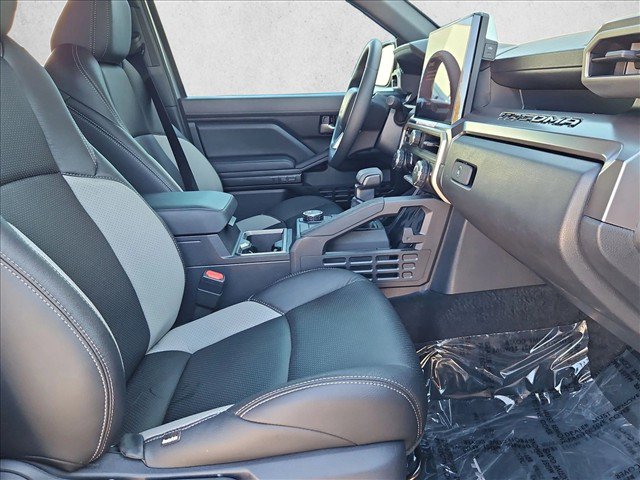 Used 2025 Toyota Tacoma TRD Sport RWD image 21