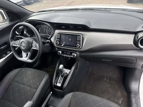 Used 2020 Nissan Kicks SV FWD image 14