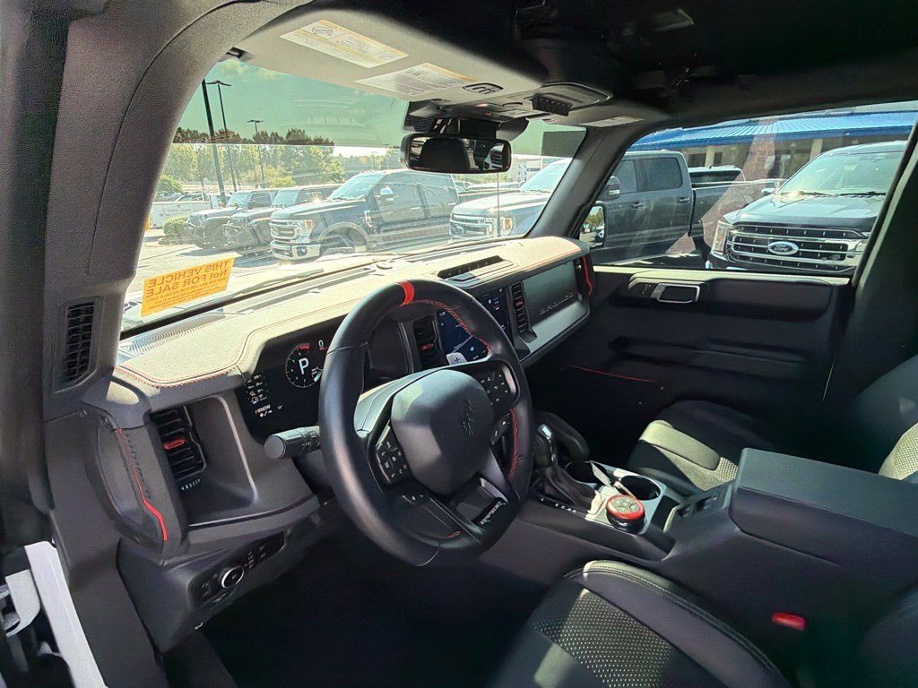 Used 2025 Ford Bronco Raptor AWD/4WD image 15