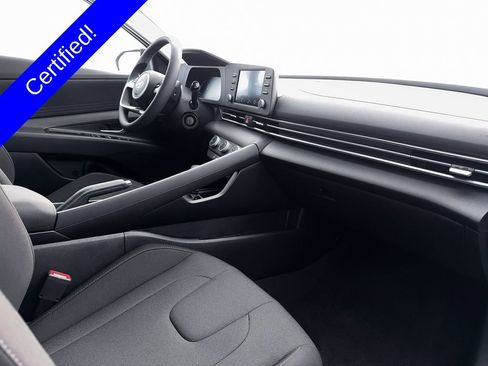 Used 2026 Hyundai Elantra SE FWD image 15