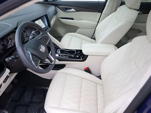 Used 2023 Buick Envision Avenir FWD image 12