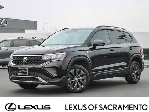 Used 2022 Volkswagen Taos S image 1