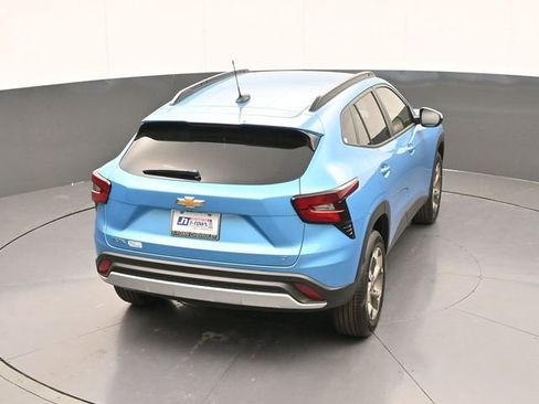 New 2026 Chevrolet Trax LT w/ Driver Confidence Package FWD image 55