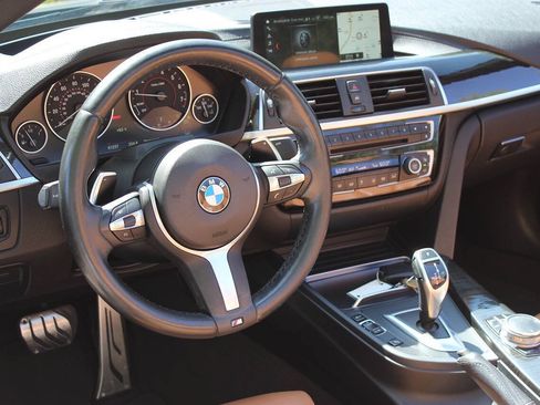 Used 2019 BMW 430i Convertible w/ M Sport Package RWD image 15