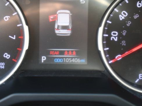 Certified 2019 Toyota RAV4 XLE w/ Carpet Mat Package image 33