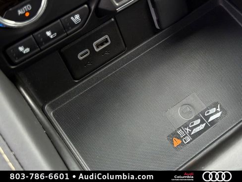 Used 2024 GMC Yukon SLT w/ SLT Premium Package AWD/4WD image 37