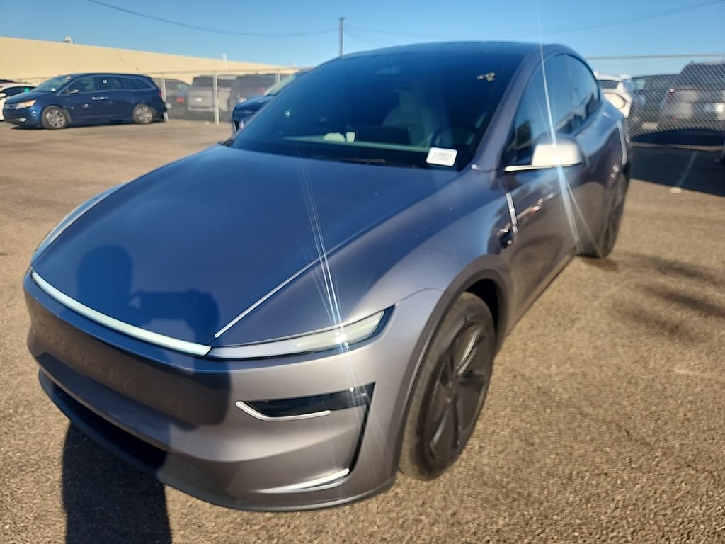 Used 2026 Tesla Model Y Long Range RWD image 3