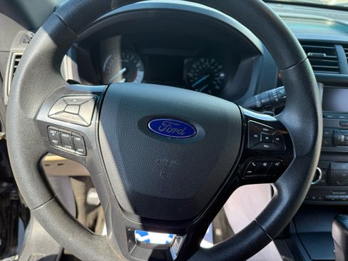 Used 2016 Ford Explorer 4WD image 16
