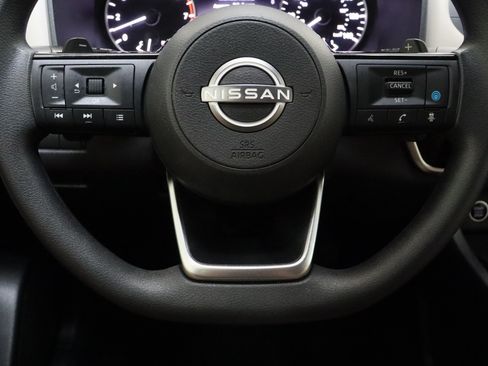 Used 2023 Nissan Rogue SV FWD image 24