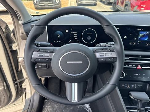 New 2026 Hyundai Tucson SEL image 17