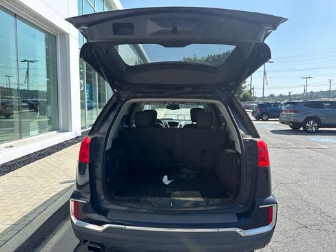 Used 2017 GMC Terrain SLT AWD/4WD image 20
