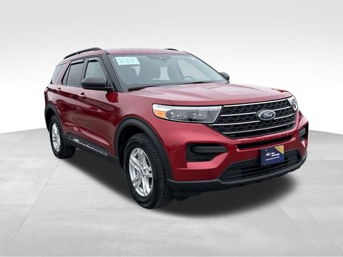 Certified 2023 Ford Explorer XLT image 5