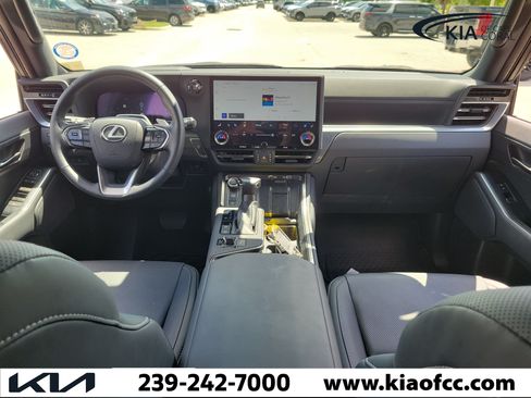 Used 2024 Lexus GX 550 w/ Accessory Package (Z1) AWD/4WD image 15