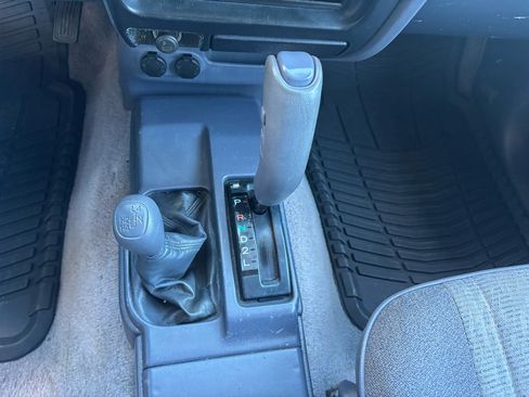 Used 1998 Toyota Tacoma 4x4 Xtracab V6 image 26