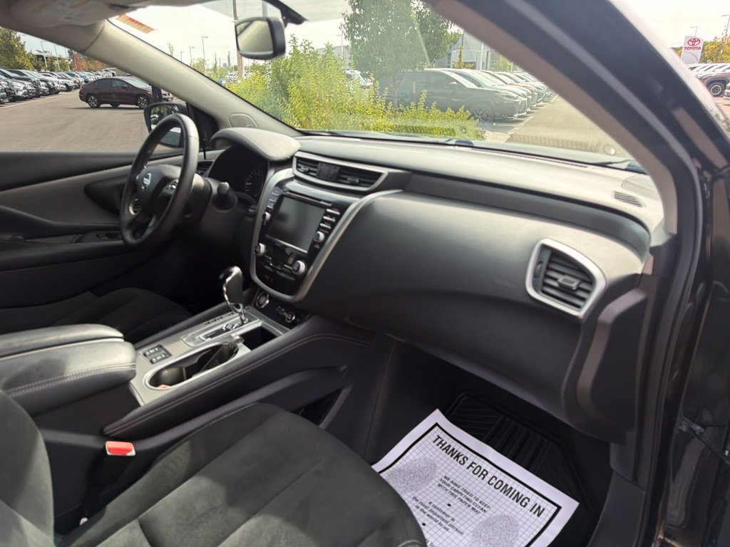Used 2019 Nissan Murano SV w/ Premium Package AWD/4WD image 12