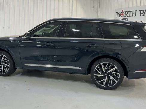 New 2025 Lincoln Aviator Black Label image 7