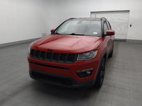 Used 2019 Jeep Compass Latitude FWD image 15