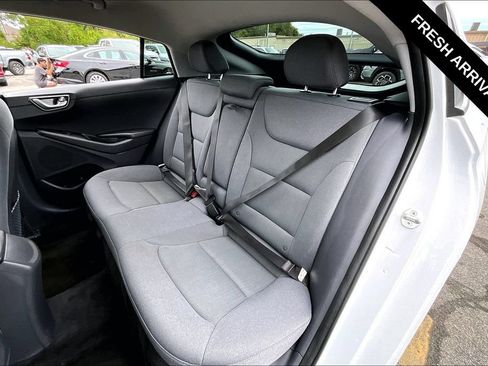 Used 2020 Hyundai Ioniq SE FWD image 6