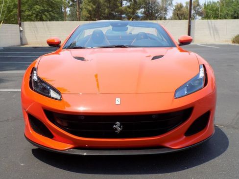 Used 2020 Ferrari Portofino RWD image 4
