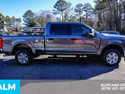 Used 2025 Ford F250 XLT image 8